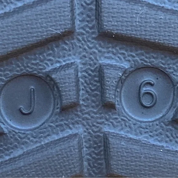 Star Wars™ x Crocs Classic Lined Chewbacca Clog - Brown - J-6 Child (11 inches ) - Picture 7 of 8